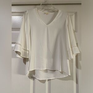 Gilli Bell Sleeve Blouse in Ivory Size Small